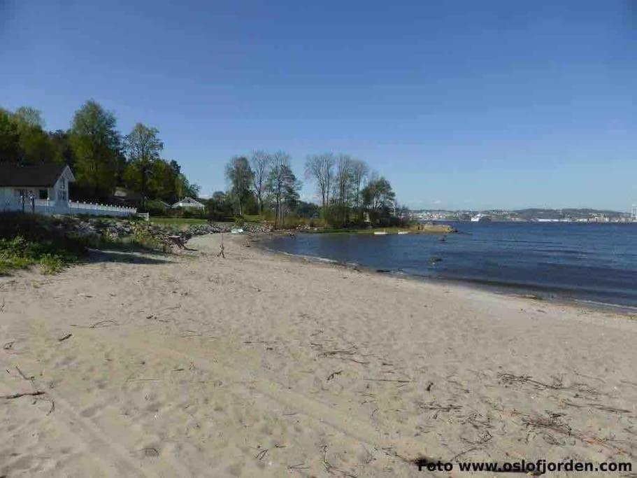 Flott Stort Hus I Stavern, Sjoutsikt Og Basseng Larvik Exterior photo